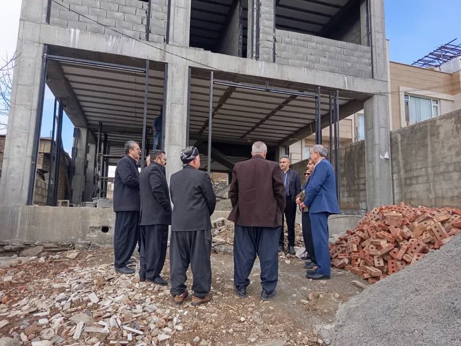 اهدای دو واحد مسکونی به مددجویان بهزیستی بانه با مشارکت خیرین