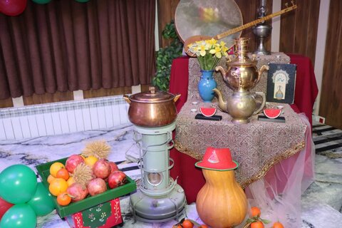 گزارش تصویری اجشن شب یلدای کودکان کار و خیابان