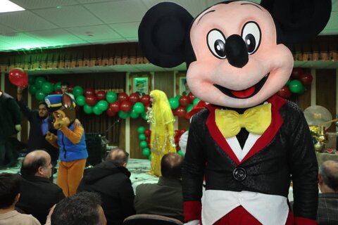 گزارش تصویری اجشن شب یلدای کودکان کار و خیابان