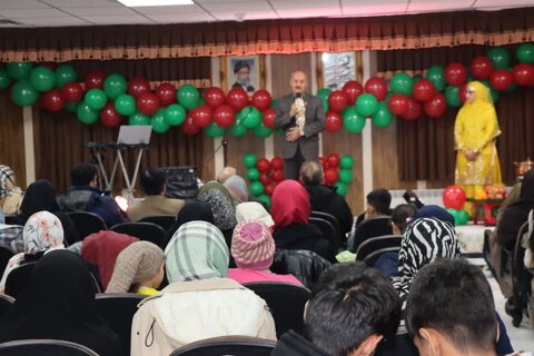 گزارش تصویری اجشن شب یلدای کودکان کار و خیابان