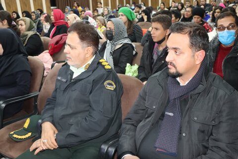 گزارش تصویری اجشن شب یلدای کودکان کار و خیابان