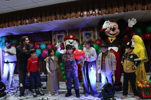 گزارش تصویری اجشن شب یلدای کودکان کار و خیابان