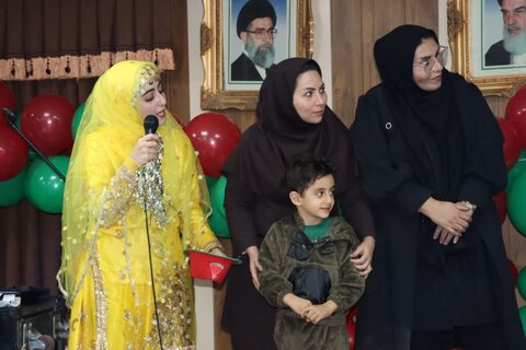 گزارش تصویری اجشن شب یلدای کودکان کار و خیابان