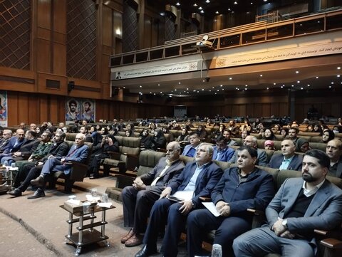 حضور سرپرست بهزیستی فارس در سومین ستاد استانی خانواده و جمعیت