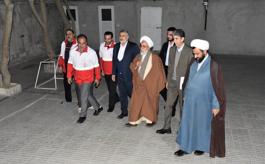 رفتن به پیشواز یلدا با حضور امام جمعه