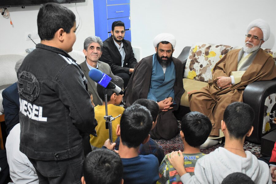 رفتن به پیشواز یلدا با حضور امام جمعه