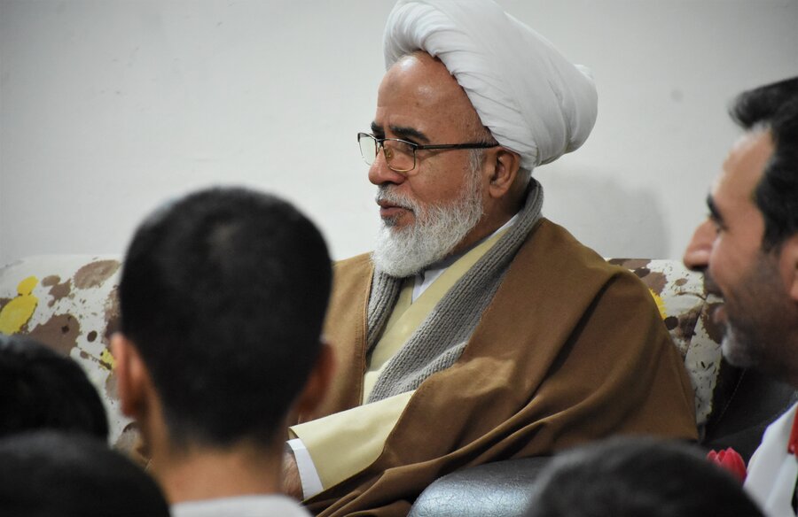 رفتن به پیشواز یلدا با حضور امام جمعه