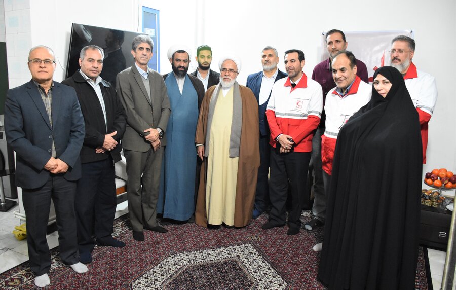 رفتن به پیشواز یلدا با حضور امام جمعه