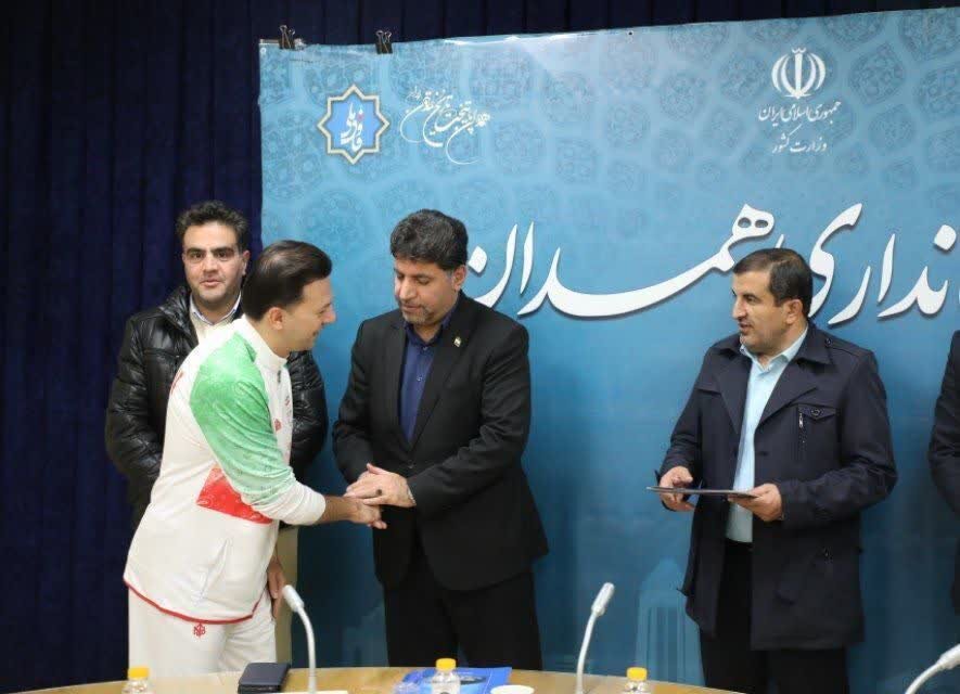 تجلیل از قهرمانان پارآسیایی ورزش‌های جانبازان و توانیابان استان همدان