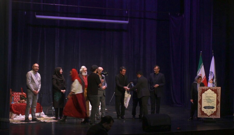 علیرضا محمدی نشان بین‌المللی نوروز را دریافت کرد