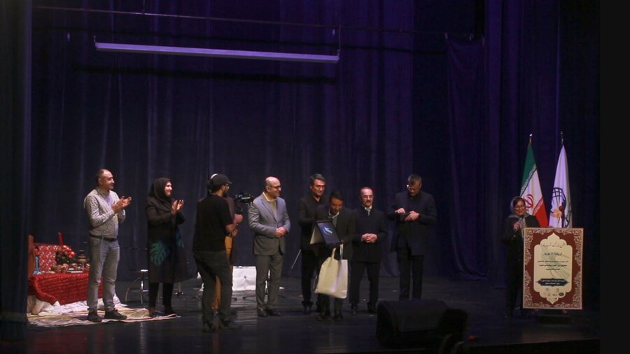 علیرضا محمدی نشان بین‌المللی نوروز را دریافت کرد