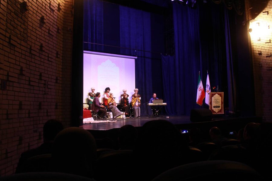 علیرضا محمدی نشان بین‌المللی نوروز را دریافت کرد