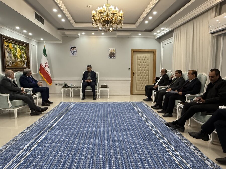 دیدار سید جواد حسینی معاون وزیر و رئیس بهزیستی کشور و هیئات همراه با استاندار