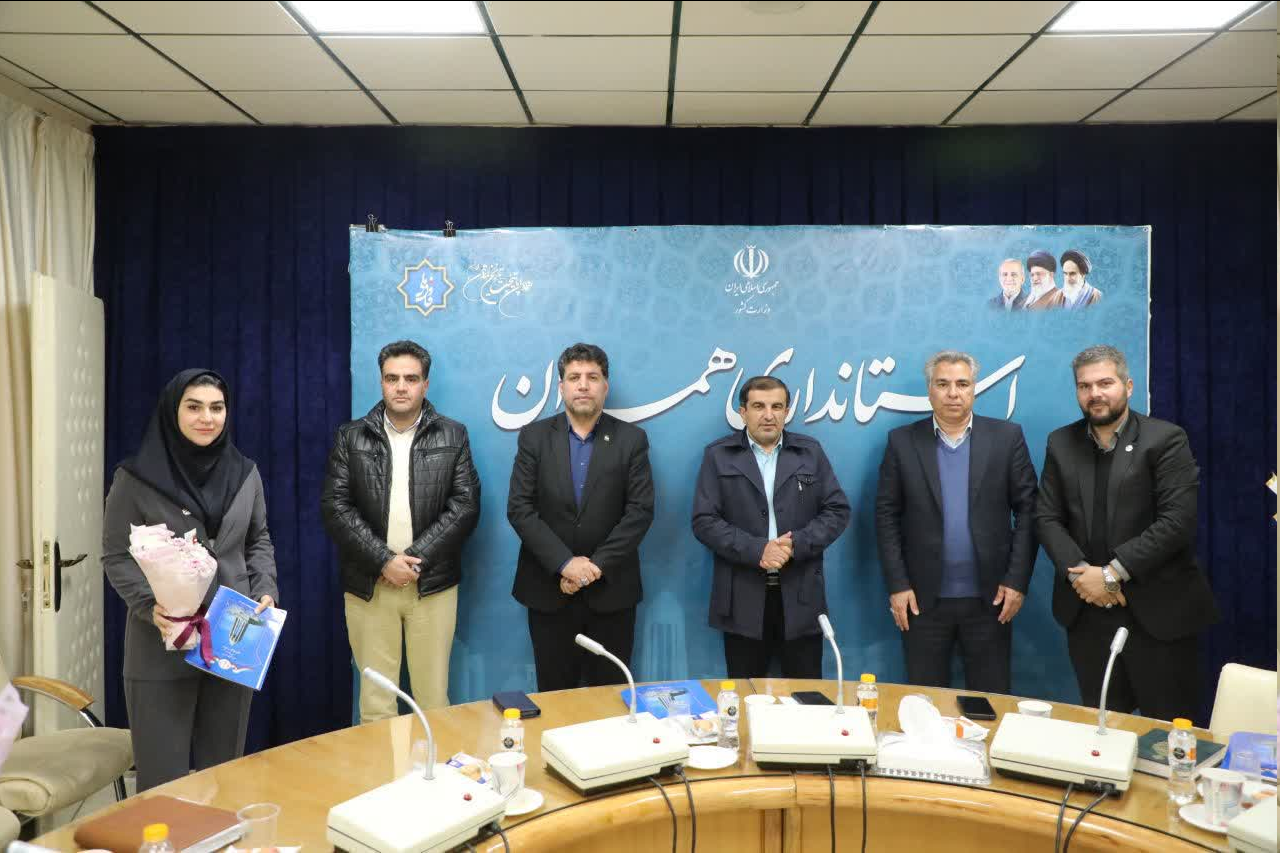 گزارش تصویری | تجلیل از مربیان و مدال‌آوران پارآسیایی ورزش‌های جانبازان و توان‌یابان استان همدان