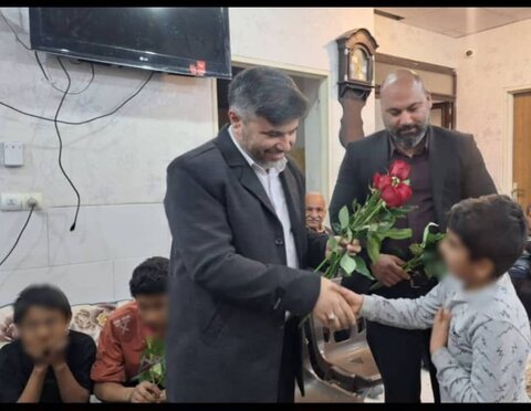 برگزاری آیین پیشواز شب یلدا در خانه محبت فسا با حضور هنرمندان و اهالی شعر و ادب