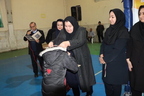 گزارش تصویری ا برگزاری اختتامیه جشنواره  ورزش بازیهای بومی ومحلی  ویژه افراد دارای معلولیت مناطق روستایی بلند همتان بهزیستی استان مرکزی