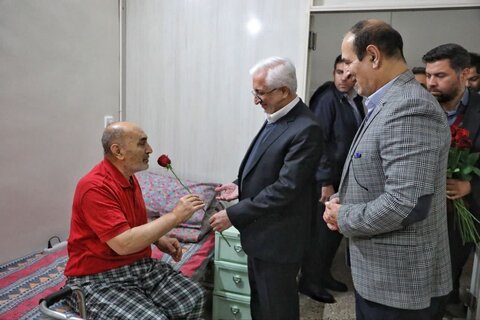 حضور یلدایی استاندار خراسان شمالی در مرکز سالمندان پردیس بجنورد