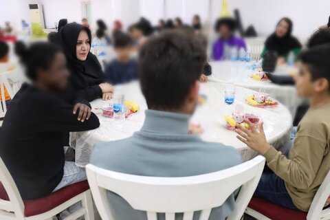 «یلدای همدلی» در خانه معلم بوشهر؛ تجلیل از مسئولیت‌پذیری فرزندان بهزیستی در کنار مدیران ارشد استان