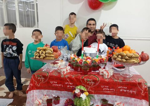 برگزاری آیین شب یلدا در مرکز کودکان کار و خیابان نور هدایت مهر علی(ع)