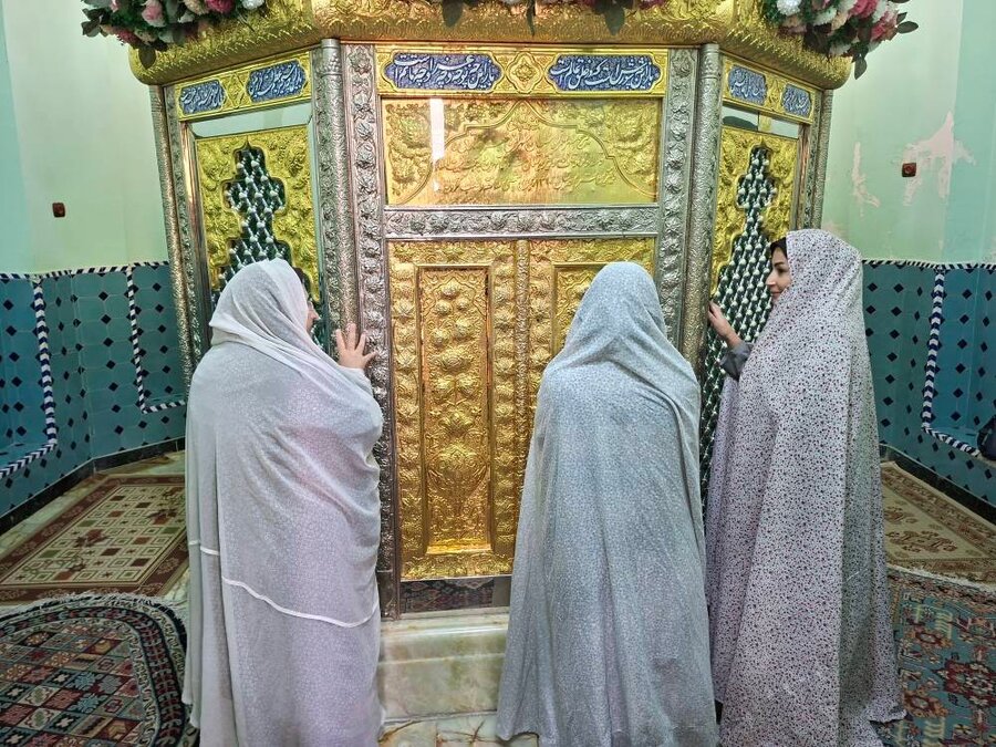 پردیس | برگزاری اردوی زیارتی برای پرسنل اداره بهزیستی