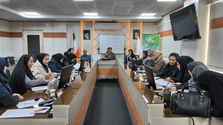 برگزاری نشست تخصصی بررسی محتوای برنامه «خاتم» در بهزیستی استان قزوین 
