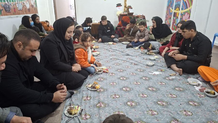 آیین شب یلدا در مرکز توانبخشی راهین کامیاران برگزار شد 
