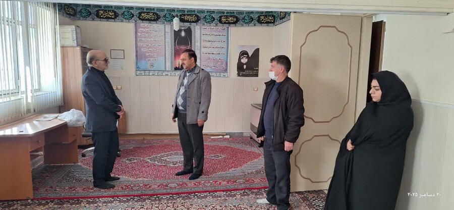 دبیر ستاد اقامه نماز کردستان از بهزیستی بیجار بازدید کرد
