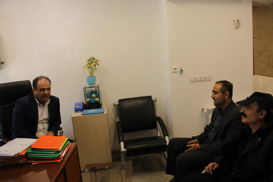 همکاری بهزیستی و بانک‌ها در دیواندره برای اعطای تسهیلات اشتغالزایی به مددجویان