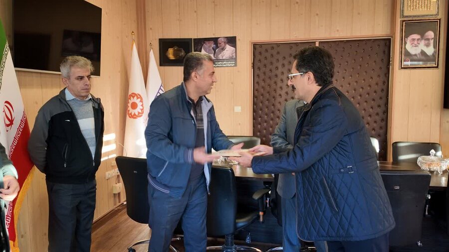 تقدیر مدیرکل بهزیستی استان کردستان از رانندگان به مناسبت روز حملونقل