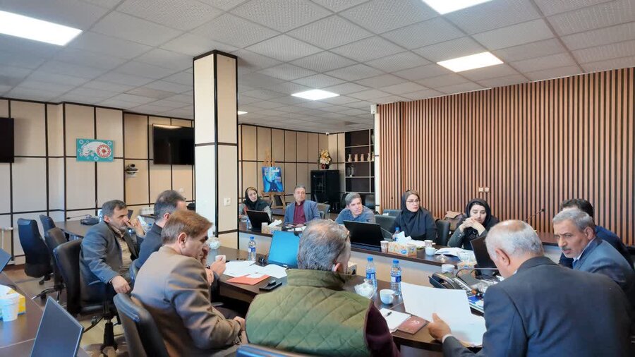 نشست هماهنگی اجرای برنامه های جشنواره تئاتر منطقه‌ای زاگرس در سنندج برگزار شد 