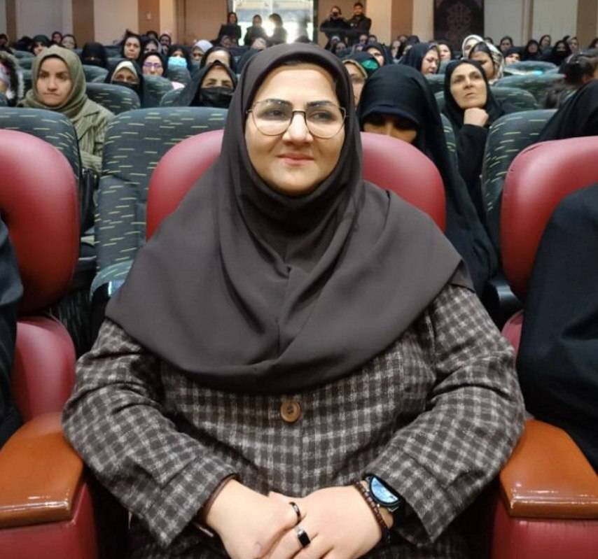 بانوان سرپرست خانوار در کانون برنامه‌های معاونت سلامت اجتماعی بهزیستی قرار دارند