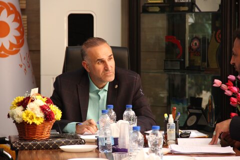 جلسه مدیر و کارشناسان بهزیستی شیراز  با سرپرست بهزیستی فارس