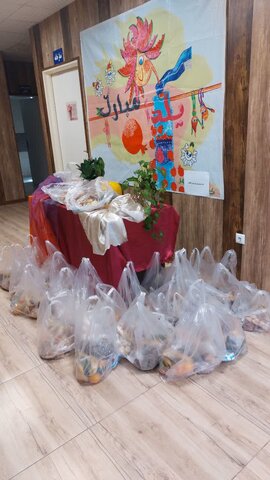 توزیع پک های یلدایی توسط بهزیستی شهرستان طالقان