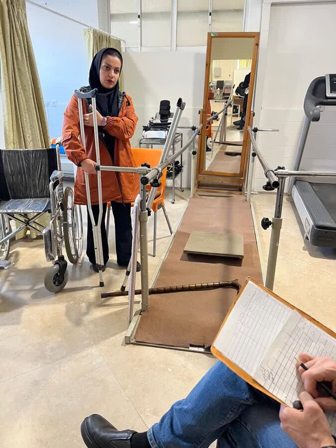 برگزاری آزمون عملی دوره آماده‌سازی وسایل کمکی مراقبتی افراد دارای نیازهای خاص در بهزیستی گلستان