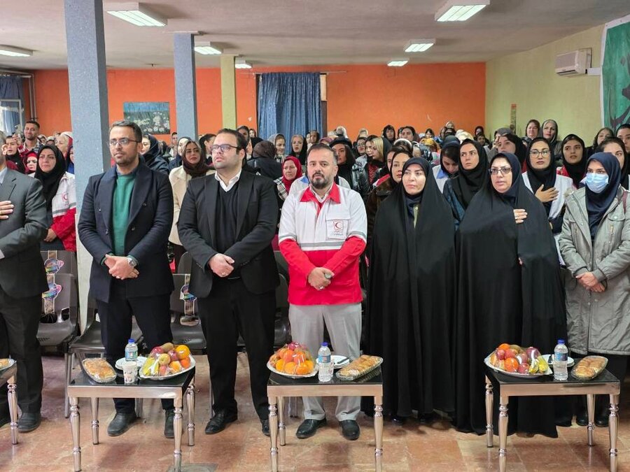 شهر قدس | برگزاری مراسم شب یلدا در مرکز نگهداری معلولین و سالمندان قدس