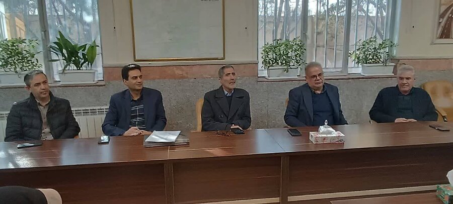 شهریار | برگزاری جلسه هم‌اندیشی اداره بهزیستی شهرستان و شهرداری وحیدیه با محوریت توسعه خدمات اجتماعی