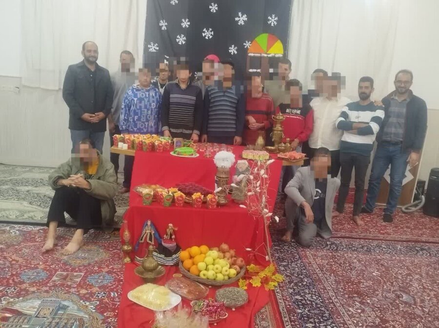 اردکان | شب یلدایی متفاوت برای معلولین ساکن در خانه کوچک یاسر