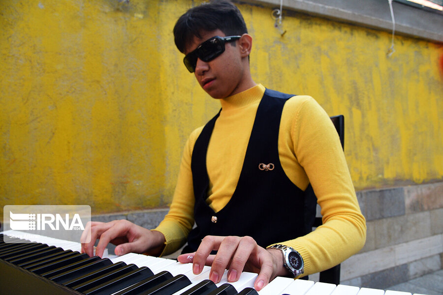 در رسانه | یک‌هزار و ۴۲۸ شهروند معلول از بهزیستی قشم مستمری می‌گیرند