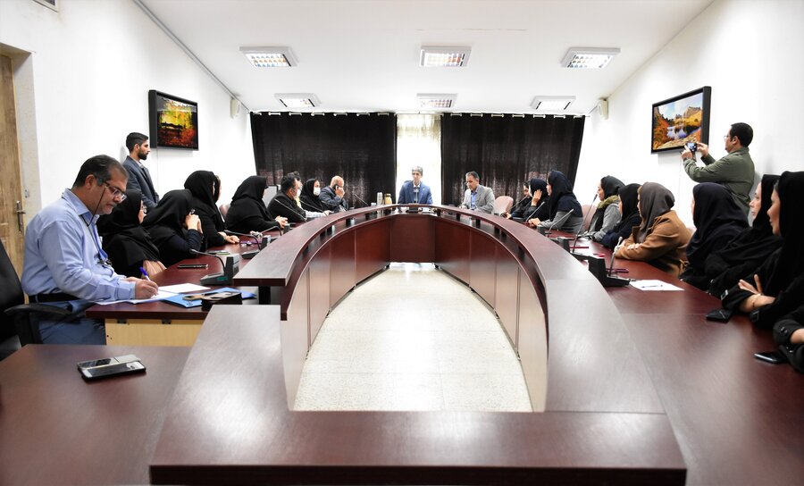 نشست مدیرکل با کارکنان اداره بهزیستی شهرستان کرمانشاه