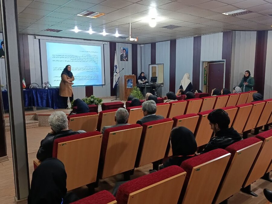 همایش «گامی به سوی جامعه عاری از خشونت» در دانشکده بهداشت دانشگاه علوم پزشکی البرز برگزار شد