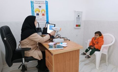 غربالگری ۳۷۶۴ نوزاد و کودک در حوزه شنوایی و بینایی در شهرستان بهار