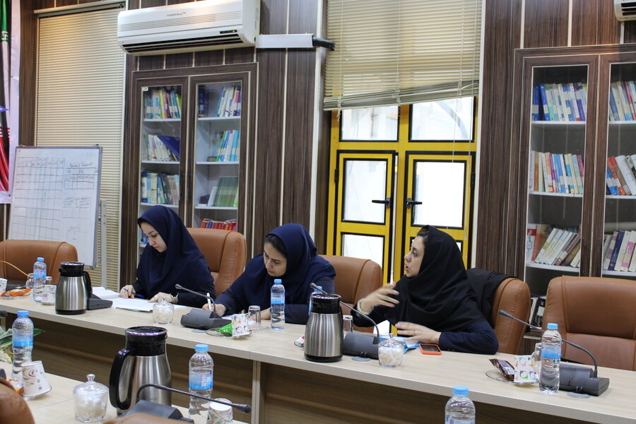 جلسه بررسی پروژه تأمین و توزیع مواد غذایی سالم و مغذی برای افراد تحت پوشش