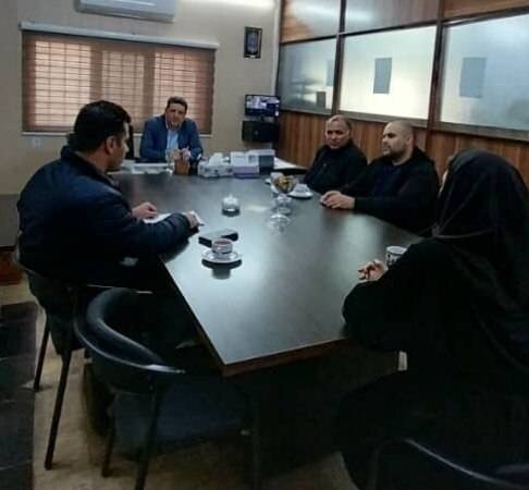 پردیس | نشست تخصصی در خصوص طرح تنبلی چشم در ستاد اداره بهزیستی