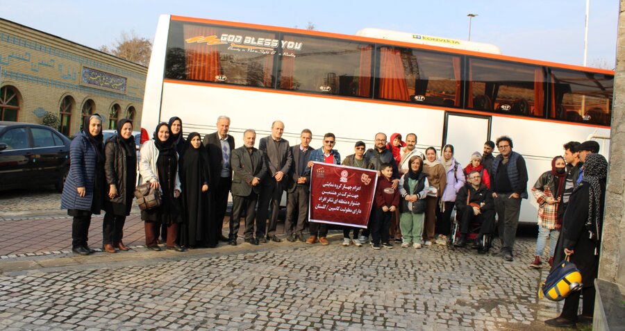 بدرقه گروه تئاتر گیلان