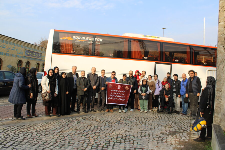 بدرقه گروه تئاتر گیلان