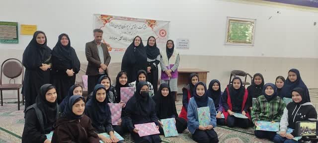 اختتامیه طرح «مانا» با مشارکت بیش از ۲۰۰ نوجوان در میبد برگزار شد 