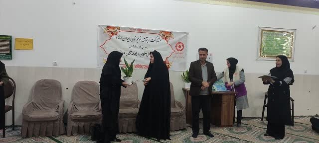 اختتامیه طرح «مانا» با مشارکت بیش از ۲۰۰ نوجوان در میبد برگزار شد 