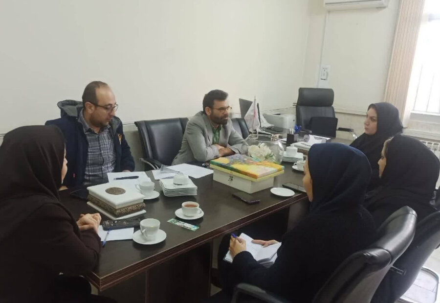 نشست مشترک فی مابین معاونت سلامت اجتماعی بهزیستی و نهضت سواد آموزی اداره کل آموزش و پرورش برگزار شد