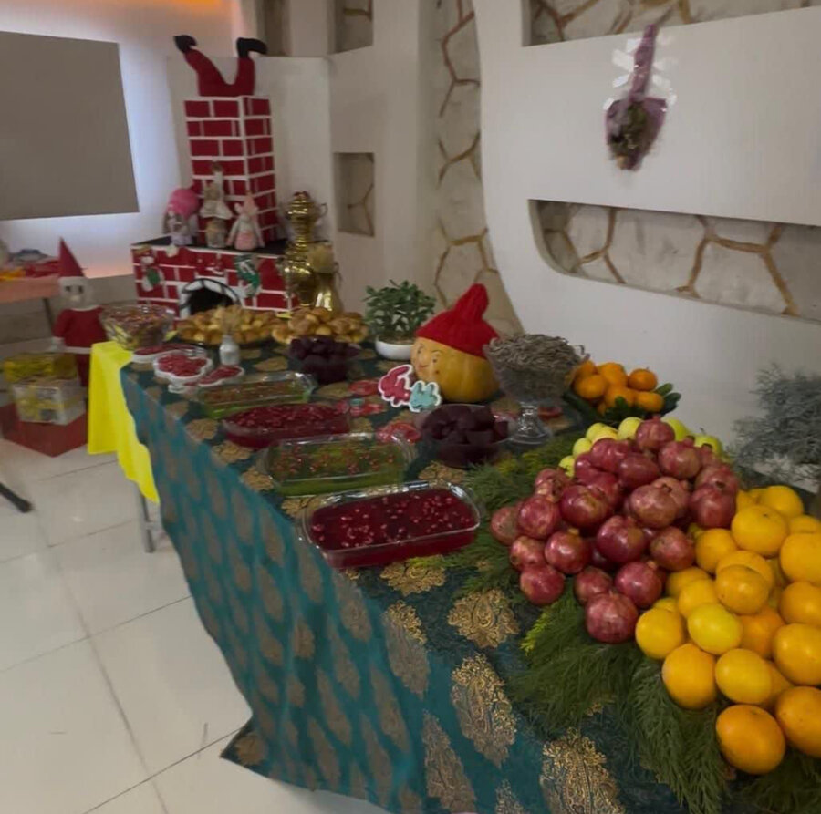 چهارباغ | برگزاری آئین یلدا در مرکز نگهداری توانبخشی بستر آسایش خورشید چهارباغ