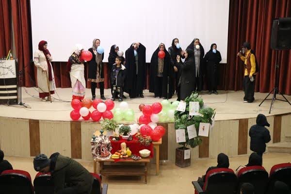 فریدونشهر| گزارش تصویری| مسئولان همراه با مددجویان در یلدای باستانی 